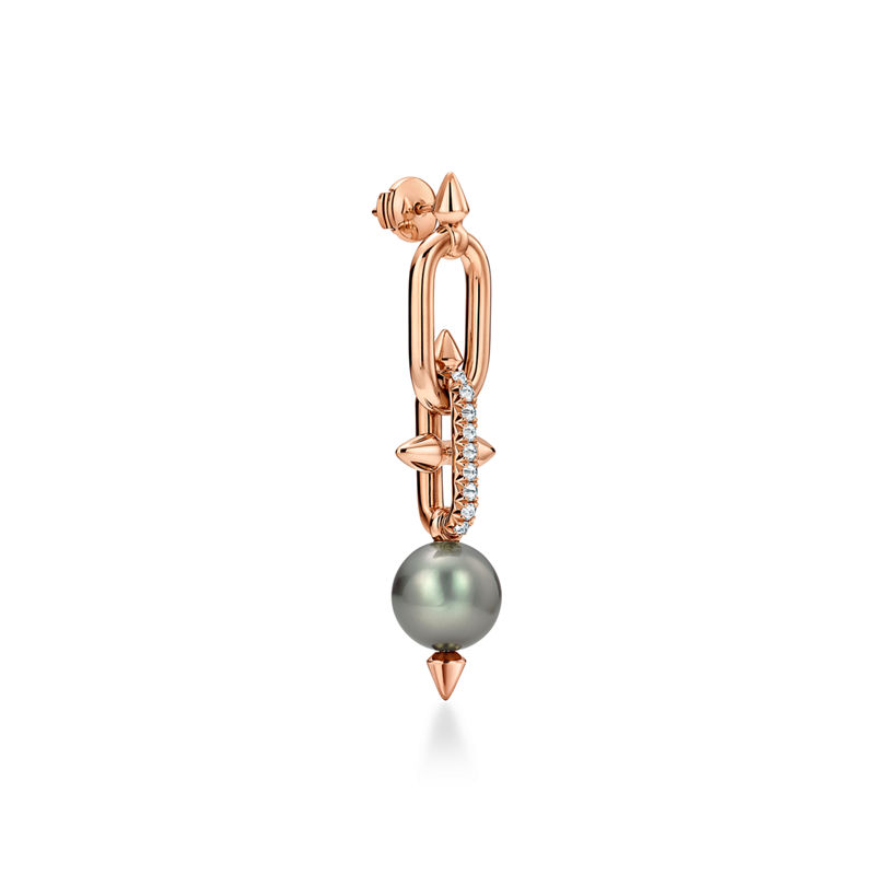 Tiffany & Co. Tiffany Titan by Pharrell Williams Pendientes de perlas de Tahití y oro con diamantes En oferta