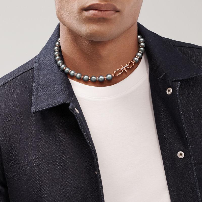 Tiffany & Co. Tiffany Titan by Pharrell Williams Collar de perlas de Tahití y oro con diamantes Grandes ahorros