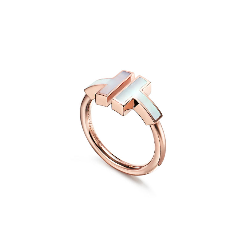 Tiffany & Co. Tiffany T Anillo Wire de oro rosa con nácar Envío gratis