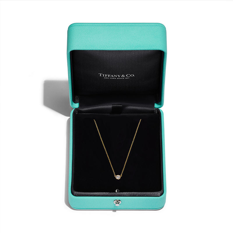 Tiffany & Co. Elsa Peretti® Colgante con un único diamante Diamonds by the Yard® en oro amarillo Oferta especial de fábrica