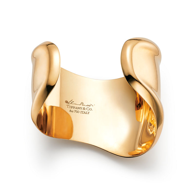 Tiffany & Co. Elsa Peretti® Brazalete Bone pequeño en oro de 18 quilates Liquidación