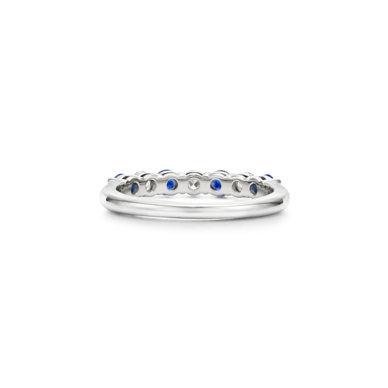 Tiffany & Co. Tiffany Forever Alianza en platino con medio círculo de zafiros y diamantes Outlet online