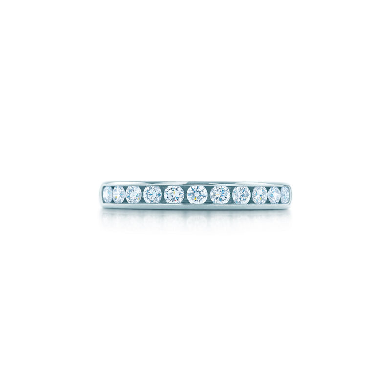 Tiffany & Co. Tiffany® Setting Alianza de boda en platino con medio círculo de diamantes 3 mm