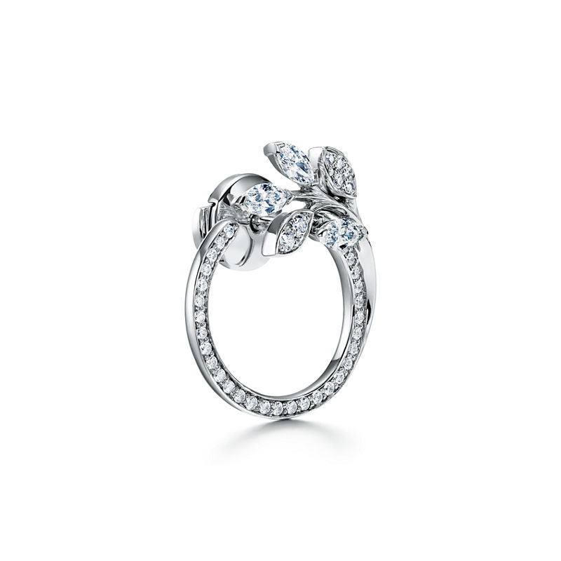 Tiffany & Co. Tiffany Victoria® Pendientes circulares de vid de diamantes en platino Precios de Black Friday