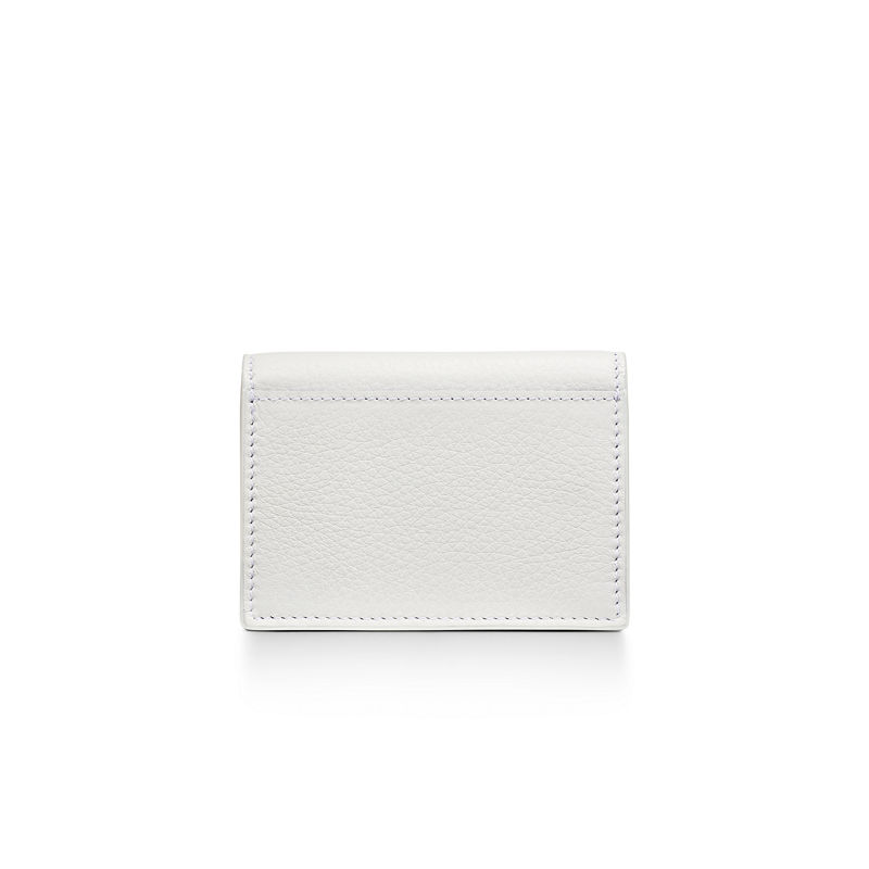 Tiffany & Co. T&CO. Tarjetero de solapa de piel color blanco Rebajas top