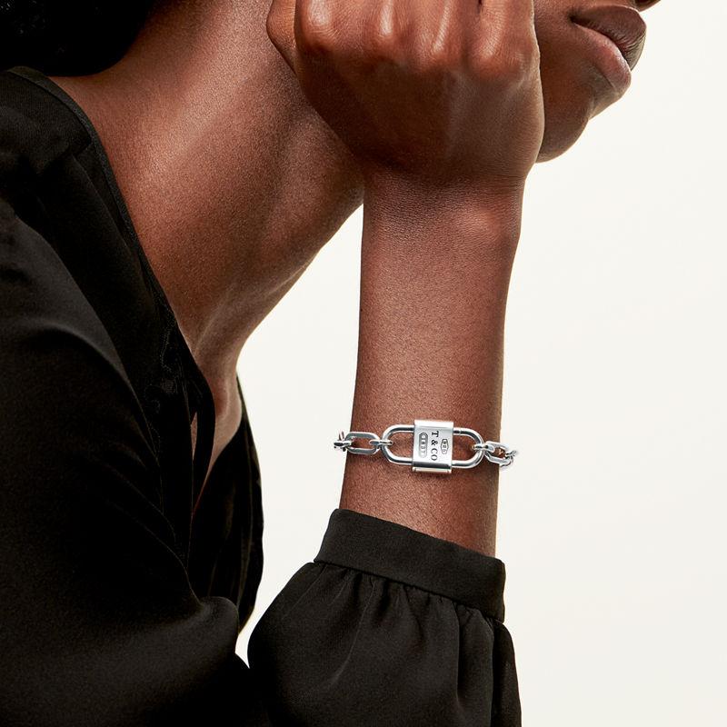 Tiffany & Co. Tiffany 1837™ Pulsera con candado doble grande de plata de ley Últimos 2 días