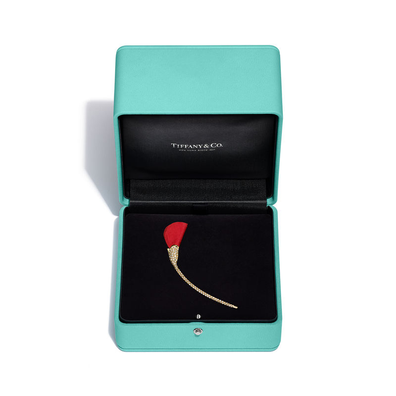Tiffany & Co. Elsa Peretti® Broche Amapola de oro amarillo con seda de color rojo Tienda de fábrica