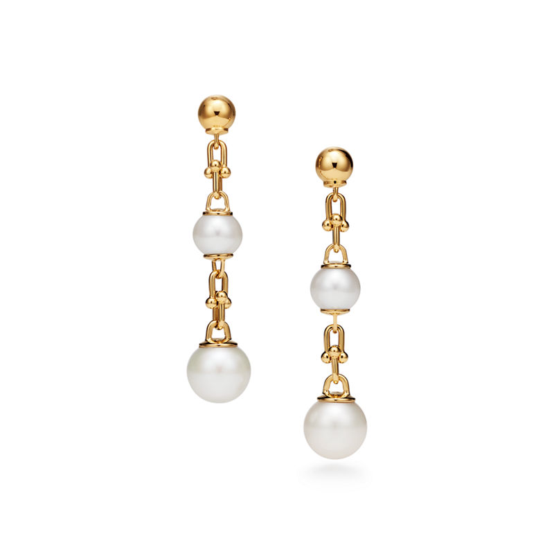 Tiffany & Co. Tiffany HardWear Pendientes largos triples de eslabones en oro amarillo con perlas de agua dulce
