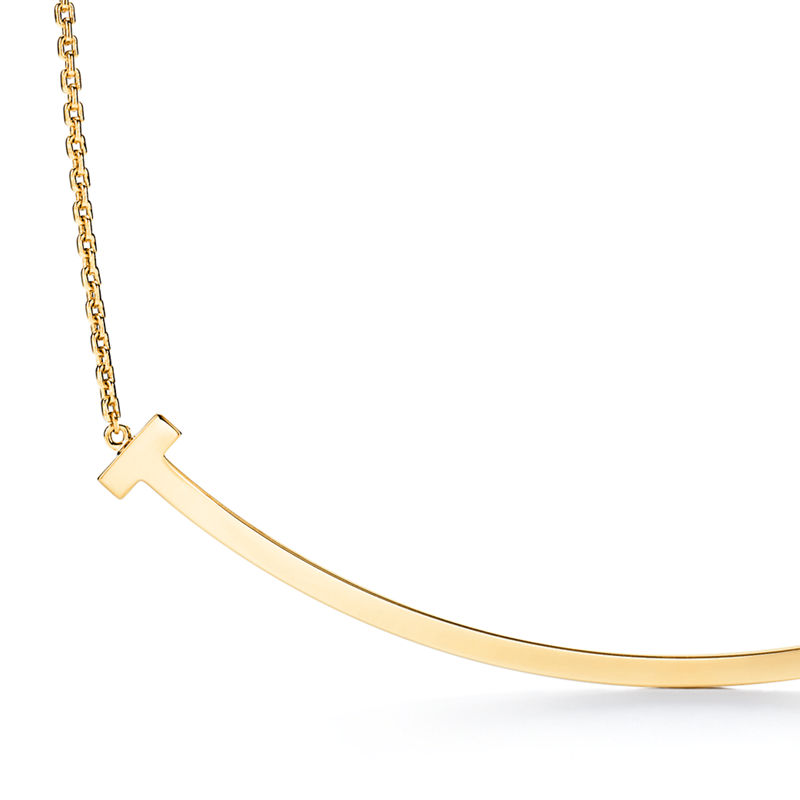 Tiffany & Co. Tiffany T Colgante Smile extragrande de oro de 18 quilates de oro amarillo ÚLTIMAS EDICIONES