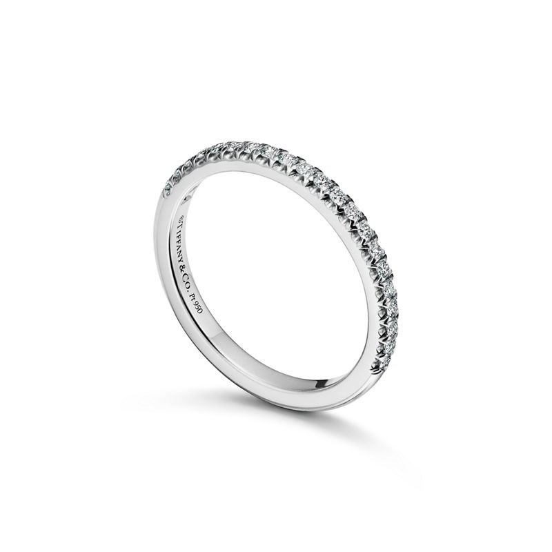 Tiffany & Co. Tiffany Soleste Anillo Half Eternity en platino con diamantes Rebajas online