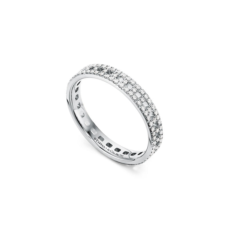 Tiffany & Co. Tiffany T Anillo estrecho True de oro blanco con diamantes en pavé Solo hoy