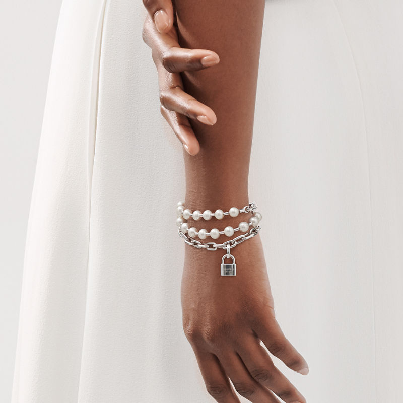 Tiffany & Co. Tiffany HardWear Pulsera con candado y perlas en plata tamaño mediano Oferta especial