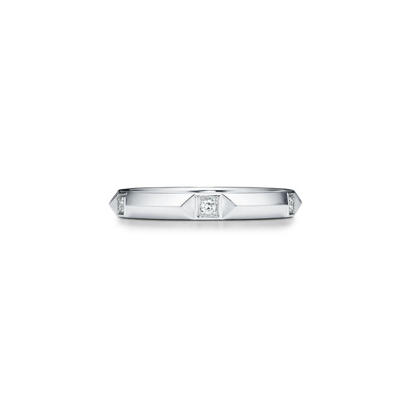 Tiffany & Co. Tiffany True™ Alianza en platino con diamantes 2 5 mm de ancho