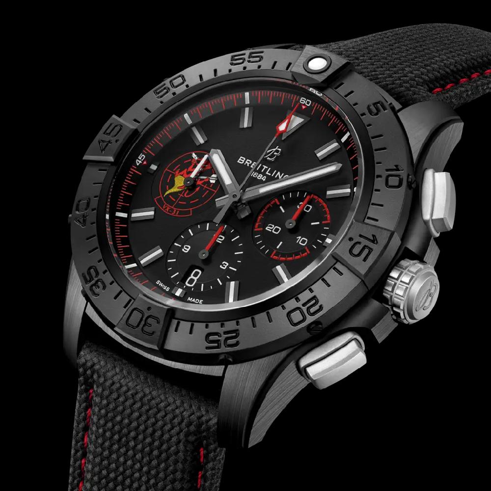 Breitling Avenger B01 Chronograph 44 Night Mission Dust Devils Oferta especial