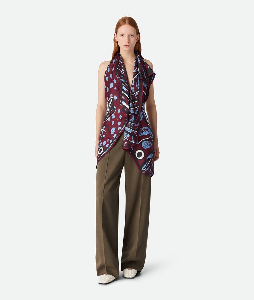 Bottega Veneta Blusa estampada de sarga de seda