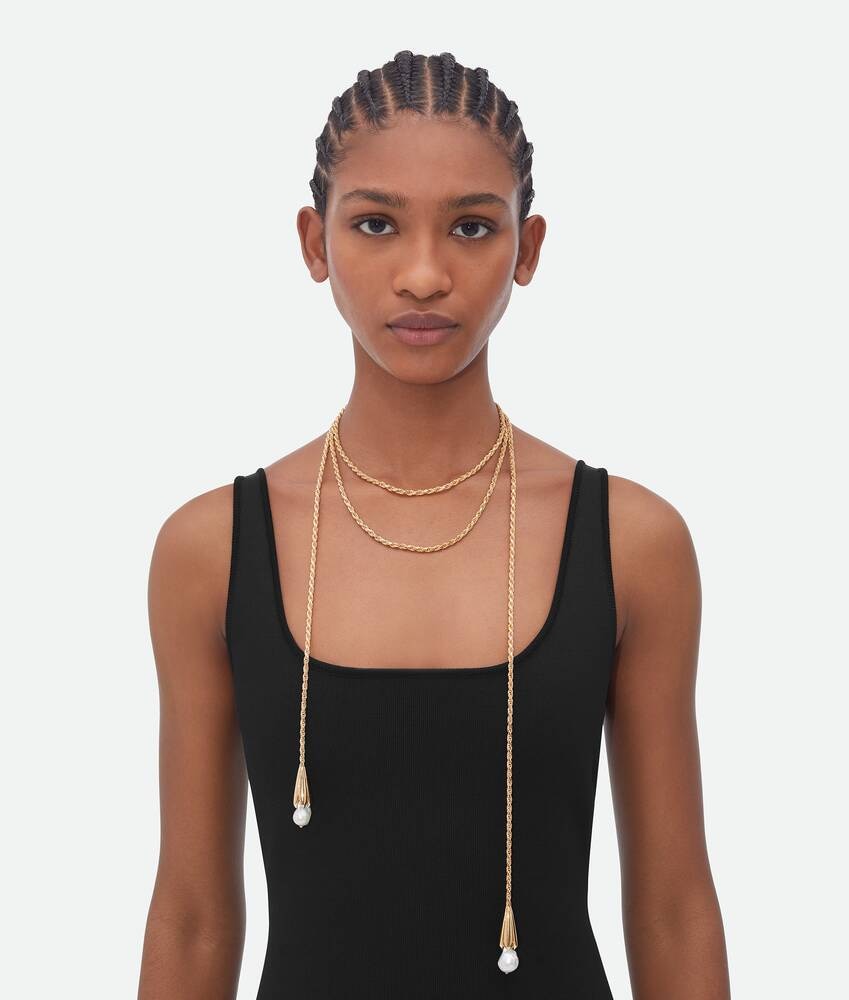Bottega Veneta Collar Pearl estilo bufanda Tienda de fábrica