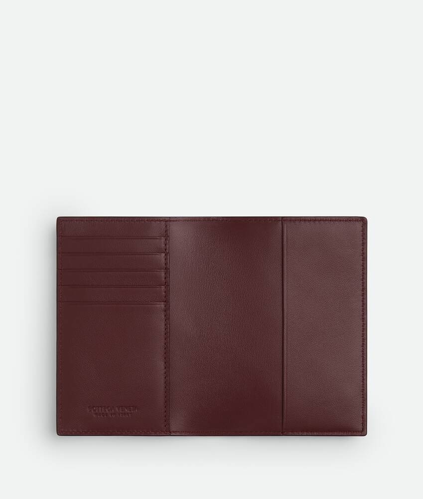Bottega Veneta Funda para pasaporte Intrecciato Último día
