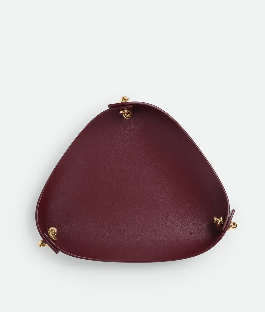 Bottega Veneta Bandeja mediana de piel con nudos metálicos Ofertas especiales