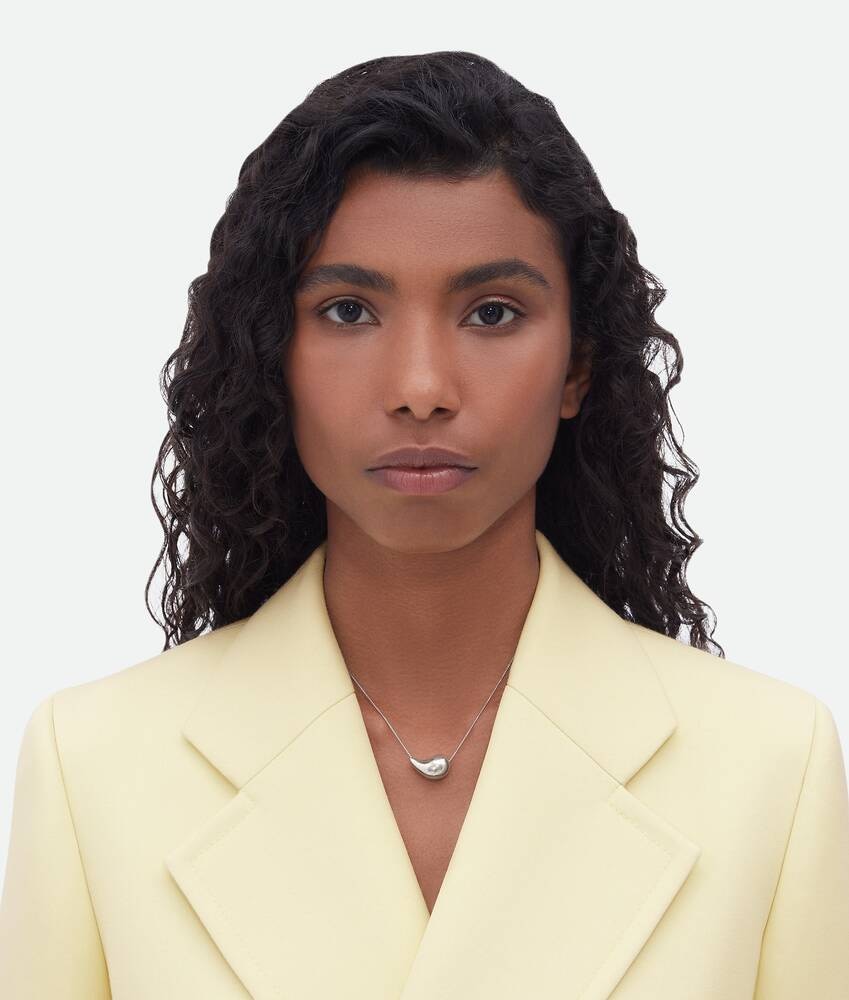 Bottega Veneta Collar Con Colgante Drop 2025