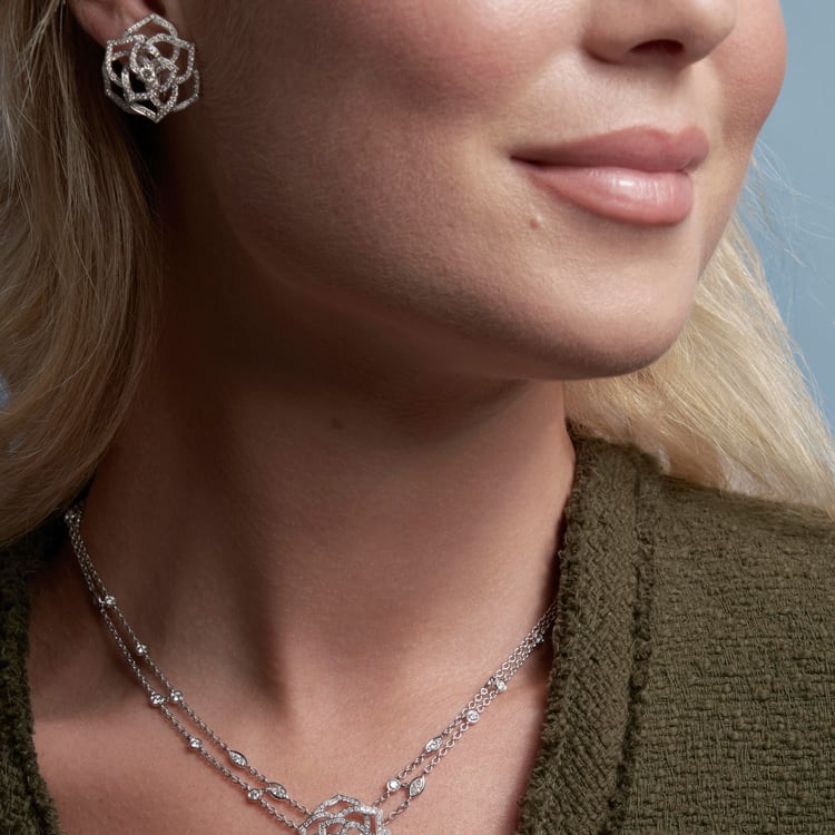 Piaget Piaget Rose earrings