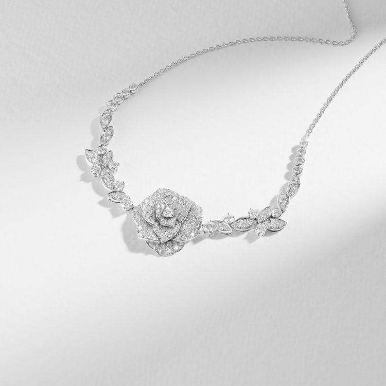Piaget Piaget Rose necklace