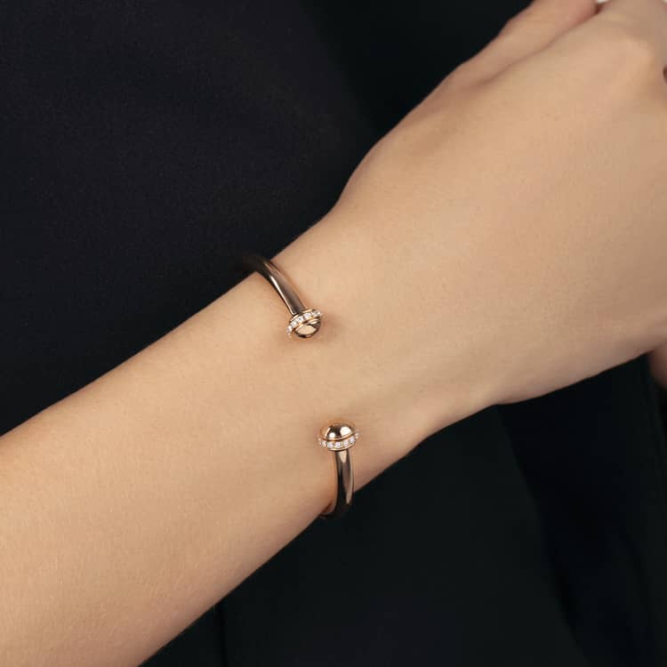 Piaget Possession open bangle bracelet Outlet online