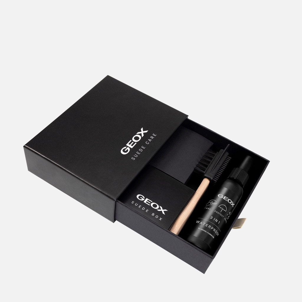 Geox kit específico para el cuidado de los productos de gamuza PYGSUE90000CXXXX Kit limpieza zapatos Oferta especial