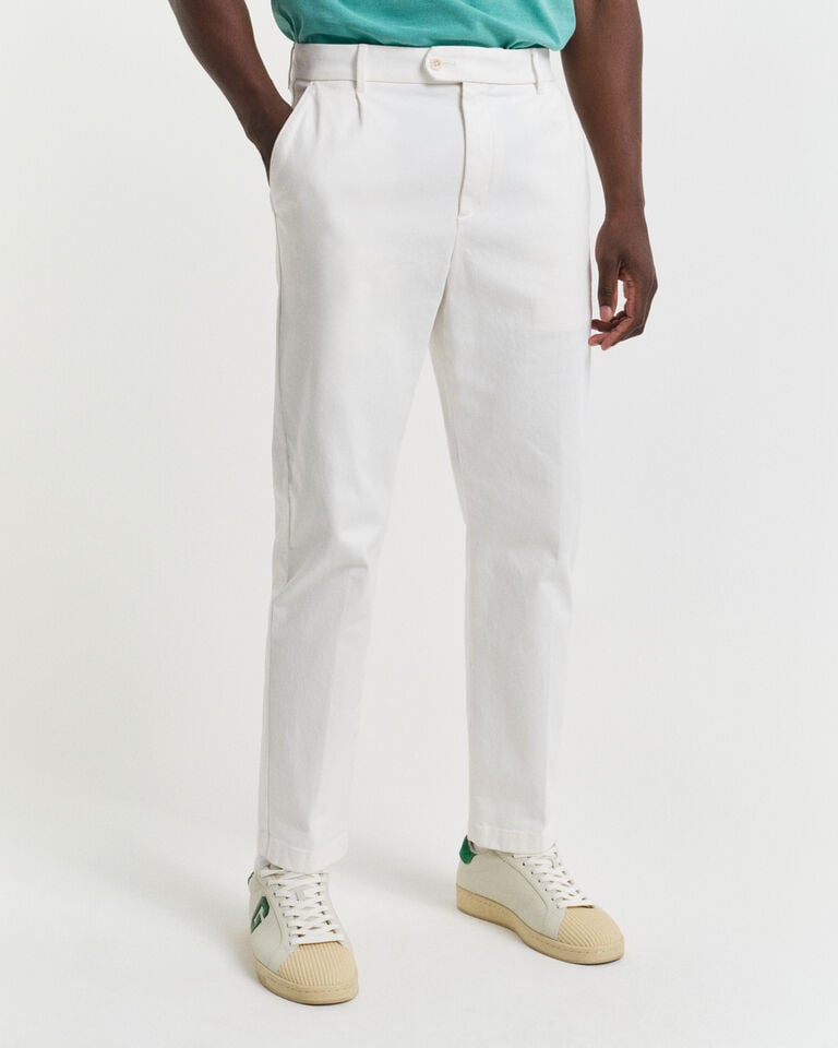 Gant Pantalones Slim Fit de sarga de algodón ajustados en el bajo Rebajas online